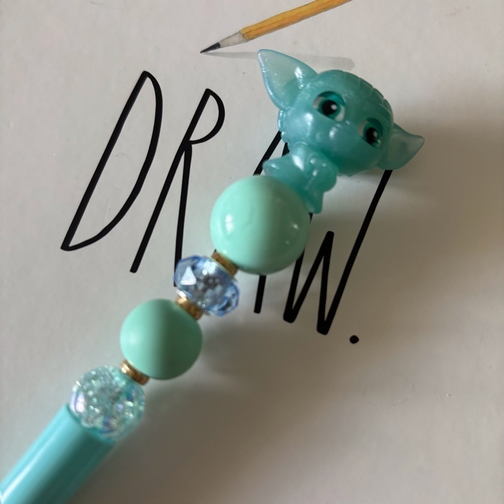 Disney Doorables: Star Wars: Yoda handmade beaded pen